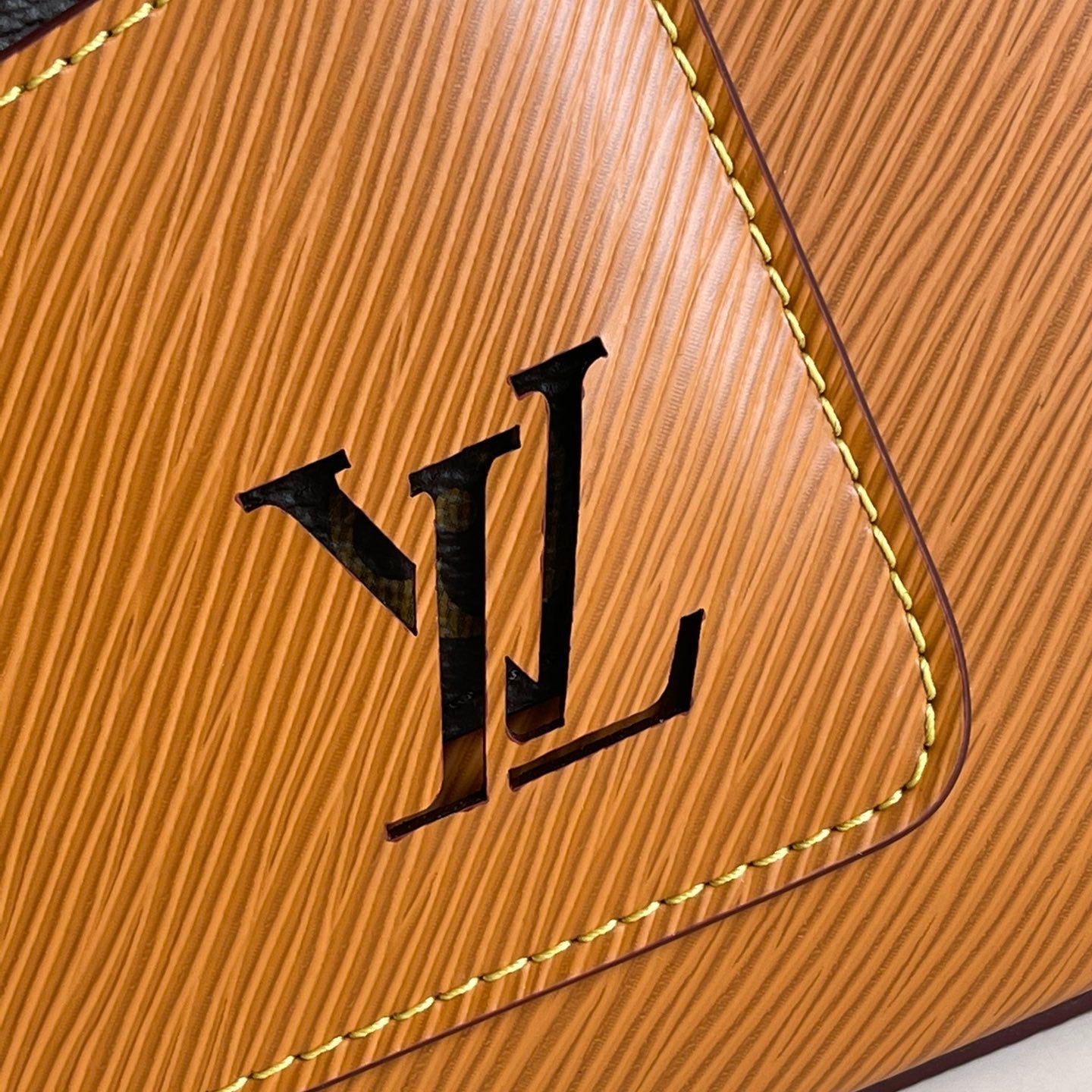 13268859166299411_f1658996-699e-4920-9cd6-884250a1d1aa.jpg