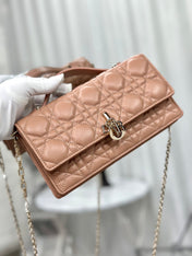 LADY CHAIN BAG 21 IN ALMOND BEIGE LAMBSKIN