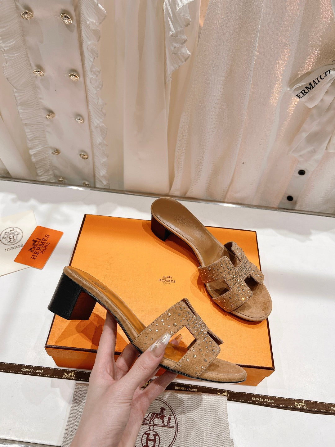 0ASIS SANDALS BRIGHT ORANGE LAMBSKIN ATTACH CRYSTAL
