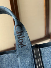 LAGRE WOODY TOTE BAG 45 IN BLUE DENIM BLACK CALFSKIN