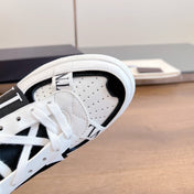 VL7N LOW-TOP WHITE CALFSKIN AND BLACK FABRIC SNEAKER WITH BANDS