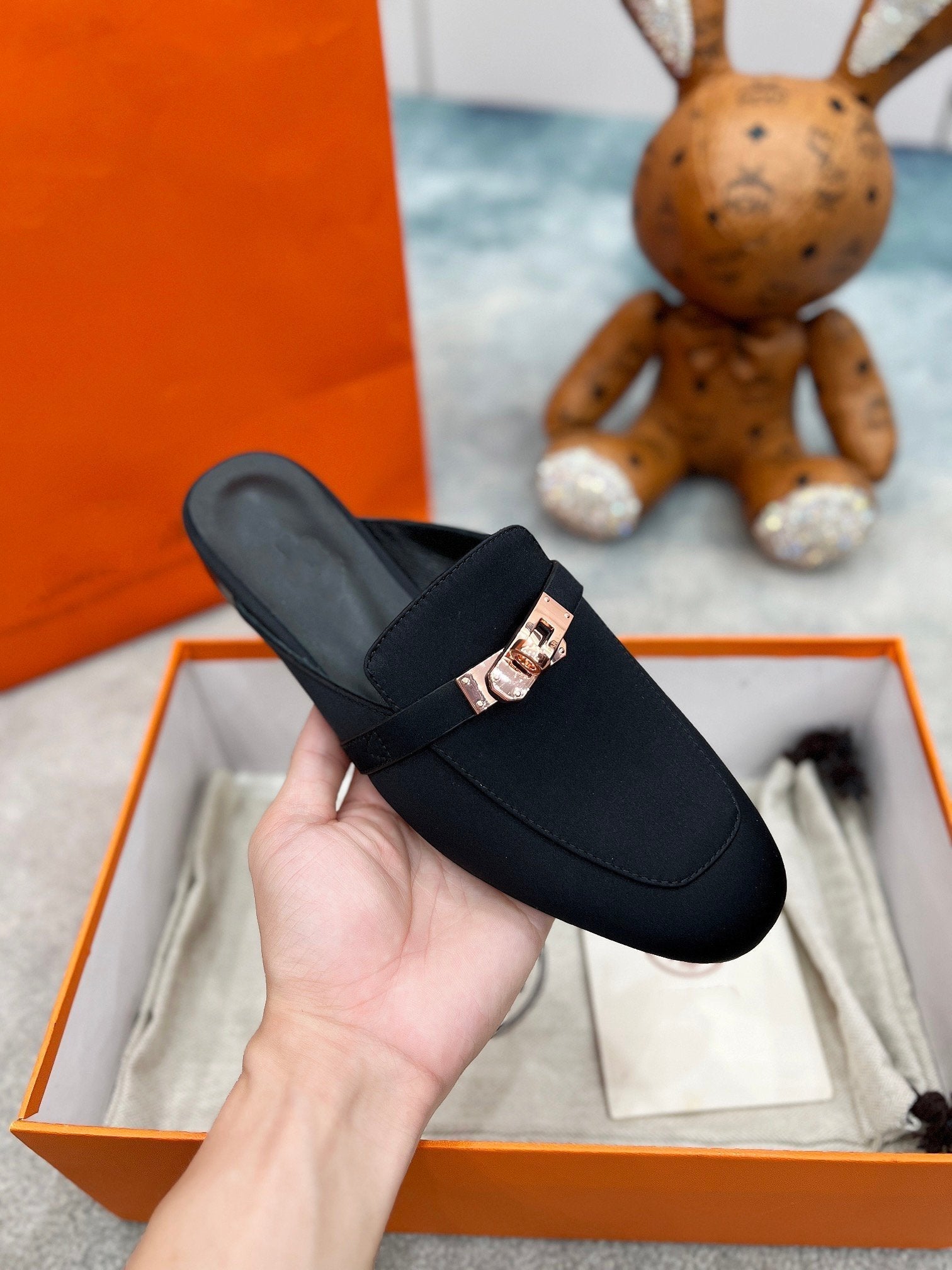 0Z Mule Black Silk Thick Cloth/Sheepskin