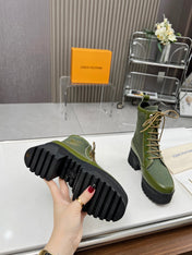 LAUREATE PLATFORM DESERT BOOT IN DARK OLIVE GREEN JACQUARD AND CALFSKIN