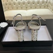 CC SUEDE KIDSKIN SANDAL IMITATION PEARLS GREY