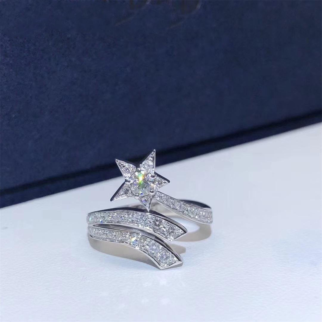 chanel-etoile-filante-ring-18k-white-gold-diamonds-j2581-coral-10_9bb34da0-63c7-4179-9218-cdaac7549dda.jpg