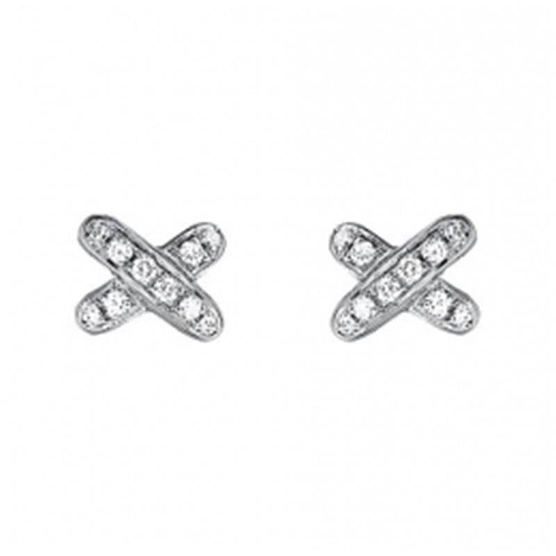 chaumet-jeux-de-liens-white-gold-diamond-stud-earrings-080048-coral-4_f726583d-337f-43f2-964f-236ef47fd1c9.jpg