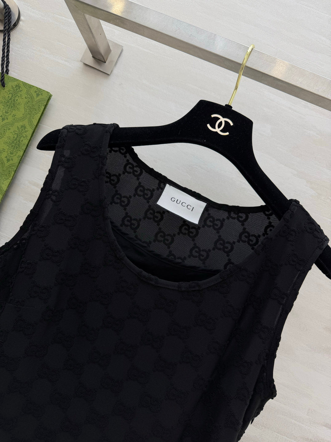 GUCCI 26S SLEEVELESS BLACK DRESS 396