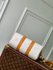KEEPALL BANDOULIÈRE 25 IN WHITE MONOGRAM HERITAGE CANVAS BRWON CALFSKIN