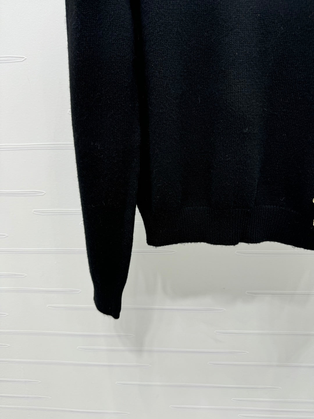 CHANEL SEQUIN CAMELLIA PULLOVER 274882