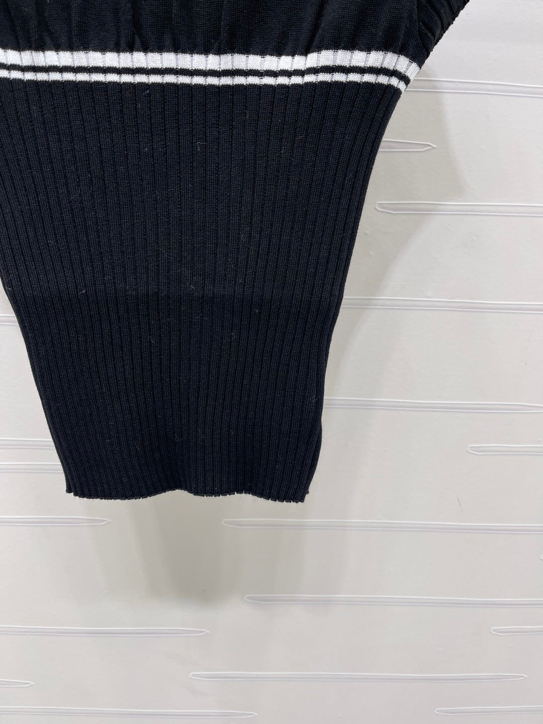 CHANEL 26S SHORT-SLEEVE KNIT TOP 1341