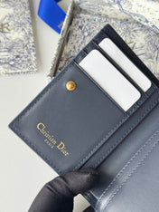 DIOR 25S 30 MONTAIGNE DAHLIA WALLET 11 IN BLUE DIOR OBLIQUE JACQUARD