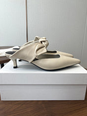 THE ROW 26S SLINGBACK POINTED HEELS IN CREAM WHITE CALFSKIN WITH BOW