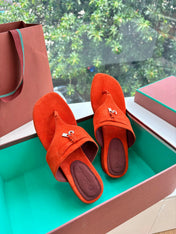 LP THONG SANDALS 25S IN ORANGE SUEDE