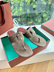 LP THONG SANDALS 25S IN STONE BROWN SUEDE