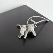 BOTTEGA VENETA 25S DAMEN ELEPHANT CHARM IN GREIGE CALFSKIN