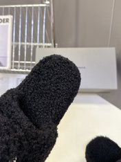 BALENCIAGA 25S SLIPPERS IN BLACK FAUX SHEARLING
