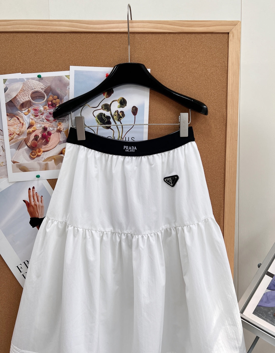 PRADA 26S SKIRT STYLE 982