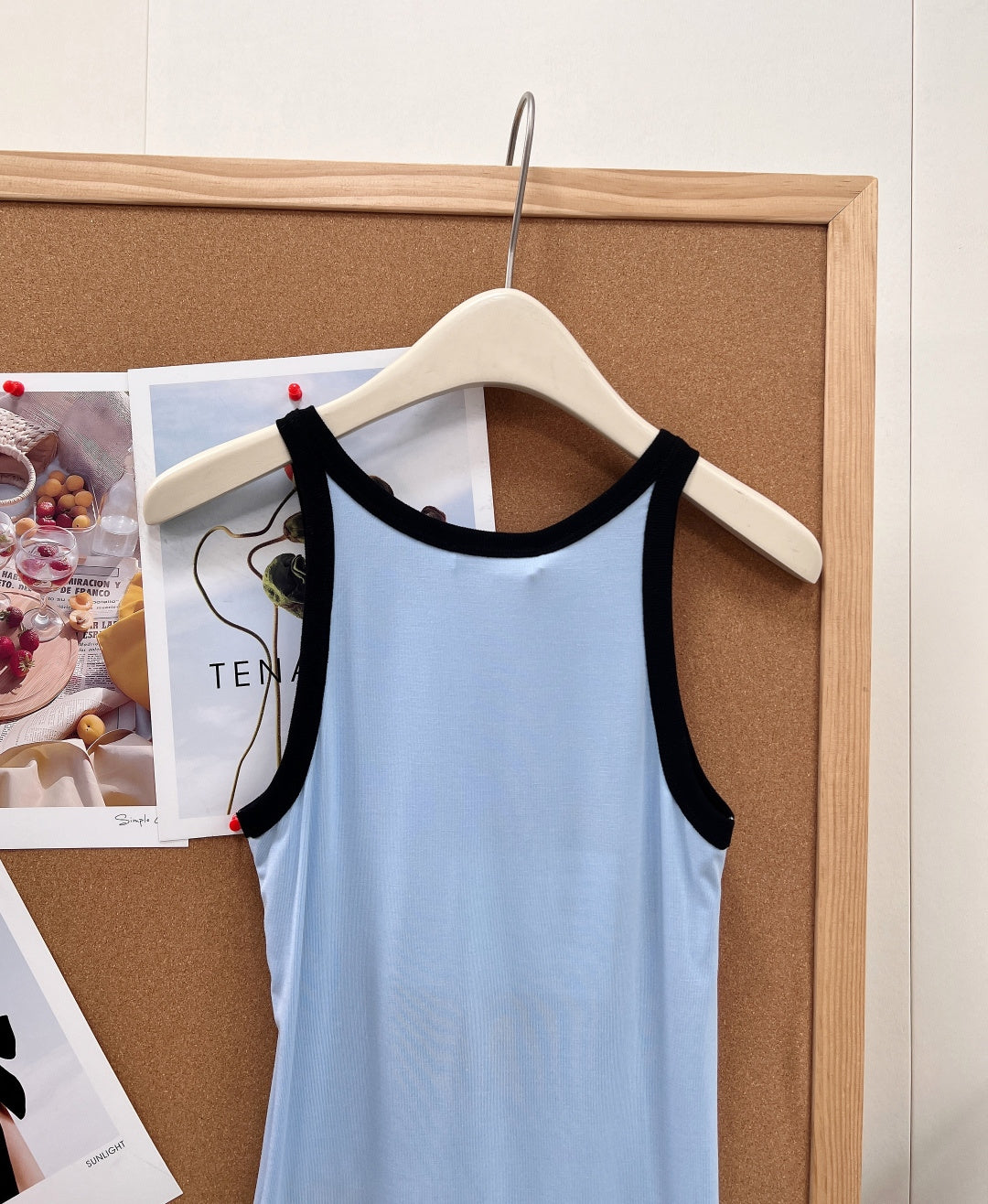PRADA 26S SLEEVELESS TOP STYLE 948