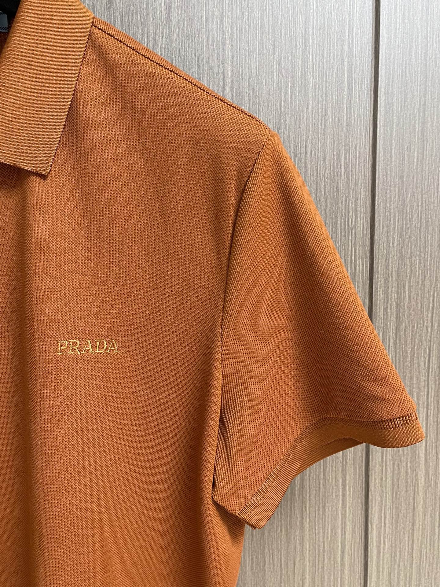 PRADA 26S SHORT-SLEEVE POLO SHIRT STYLE 930