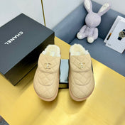 THICK-SOLED SLIDE IN LIGHT YELLOW LAMBSKIN AND WOOL LINING