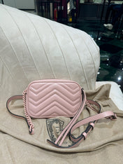 GG MINI 18 MARMONT MATELASSÉ SHOULDER BAG LIGHT PINK CALFSKIN