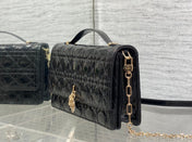 MINI BAG 24 IN BLACK PATENT CANNAGE CALFSKIN