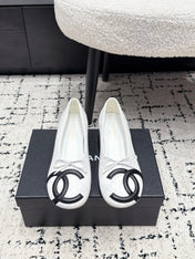 CHANEL 26S HIGH HEELS IN WHITE LAMBSKIN WITH BOW