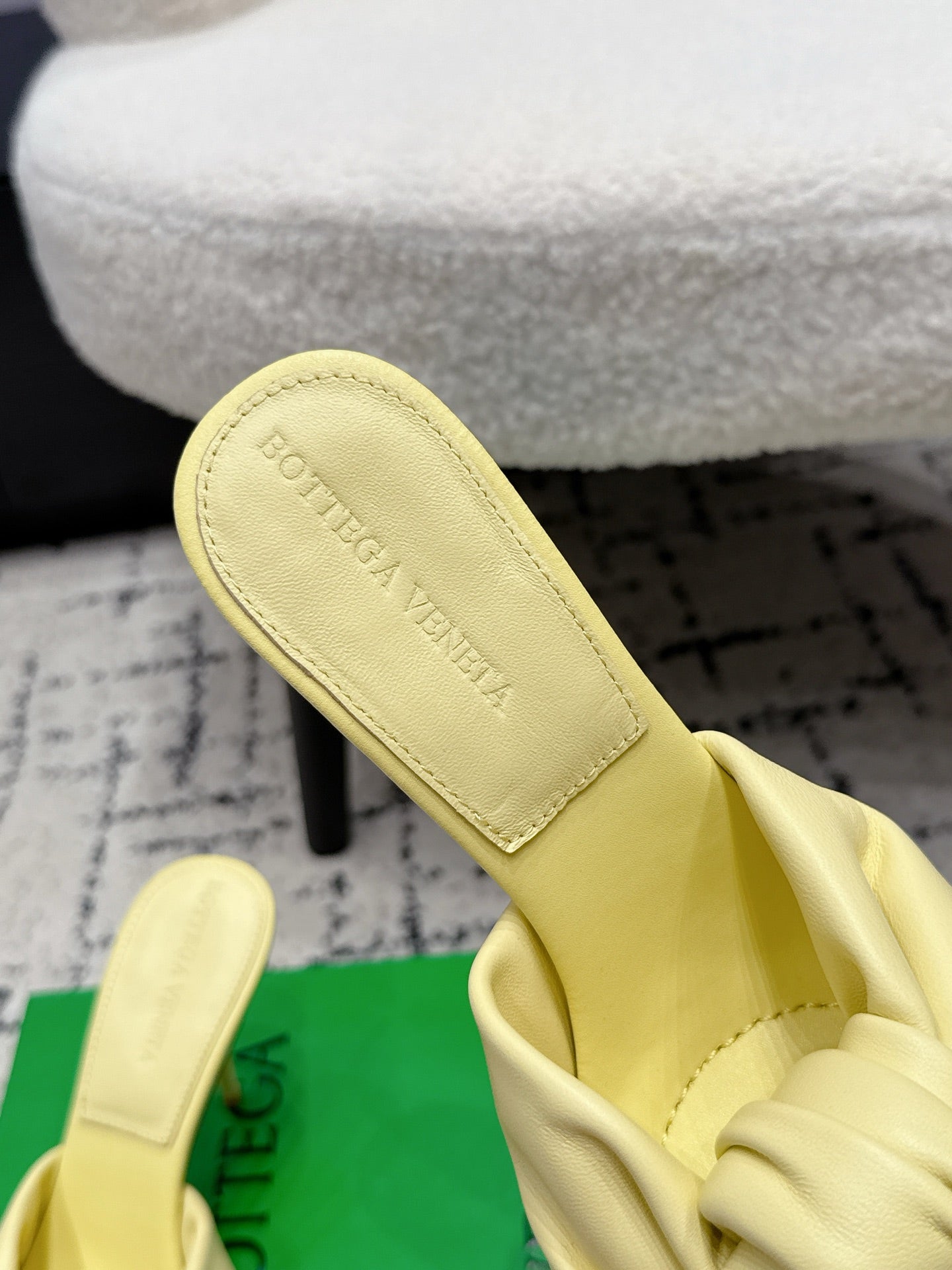 BOTTEGA VENETA 26S TWIST-STRAP HIGH-HEEL SANDALS 90 MM IN LIGHT YELLOW LAMBSKIN