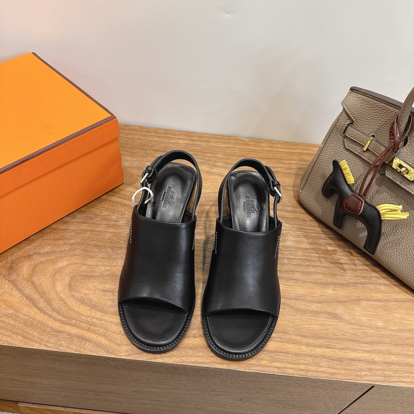 HM 26S ELDA 60 SANDAL IN BLACK CALFSKIN SILVER HARDWARE