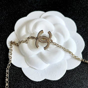 CHANEL 26S DOUBLE C LOGO CRYSTAL & STAR CHARM PEARL CHAIN NECKLACE IN GOLD METAL 629885