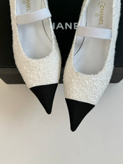 CC MARY JANE IN WHITE TWEED AND BLACK SATIN