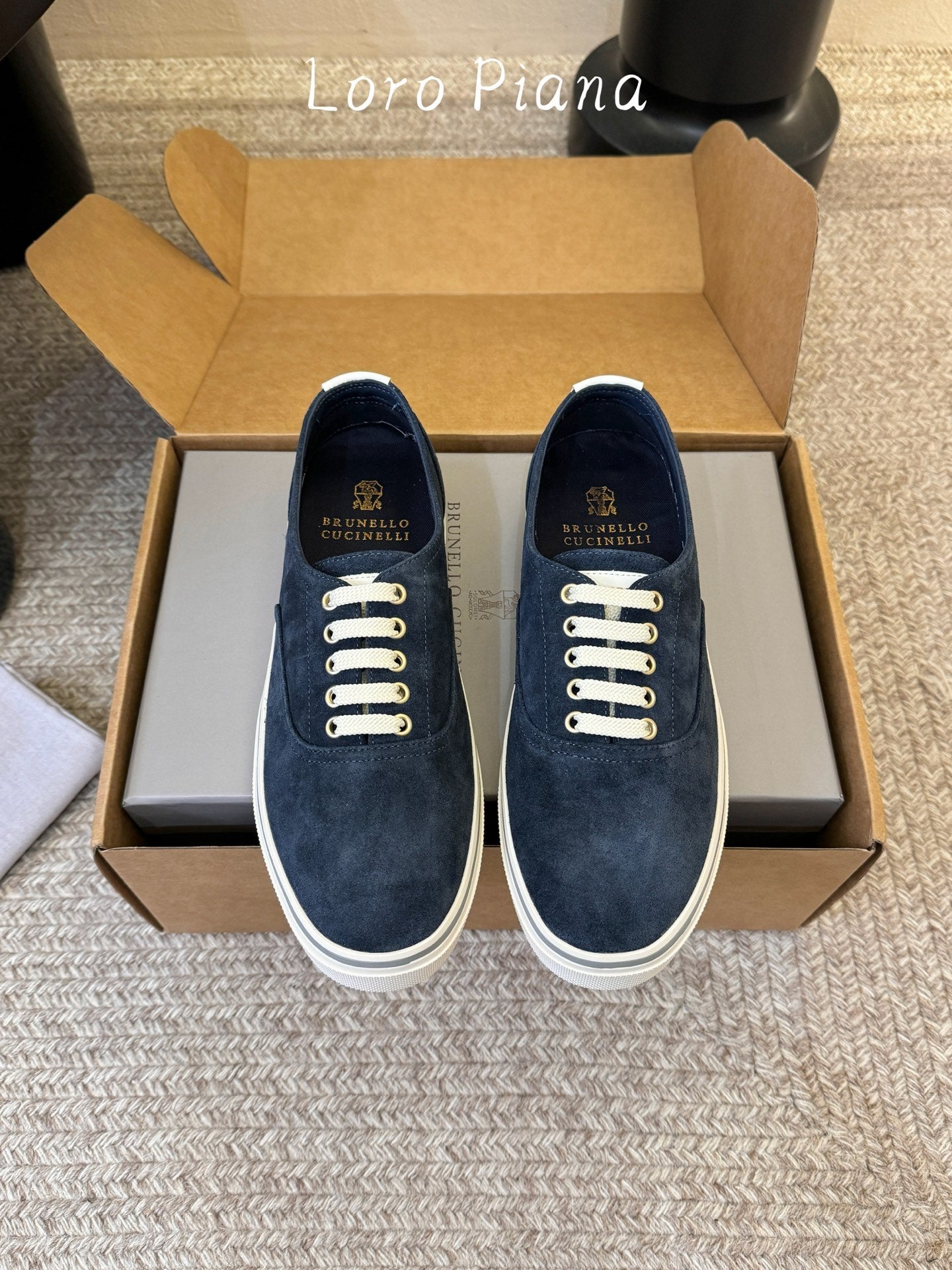 LP 26S LACE-UP SNEAKERS IN NAVY BLUE SUEDE