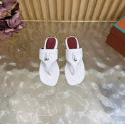 LP 26S THONG SANDALS IN WHITE SUEDE SILVER HARDWARE