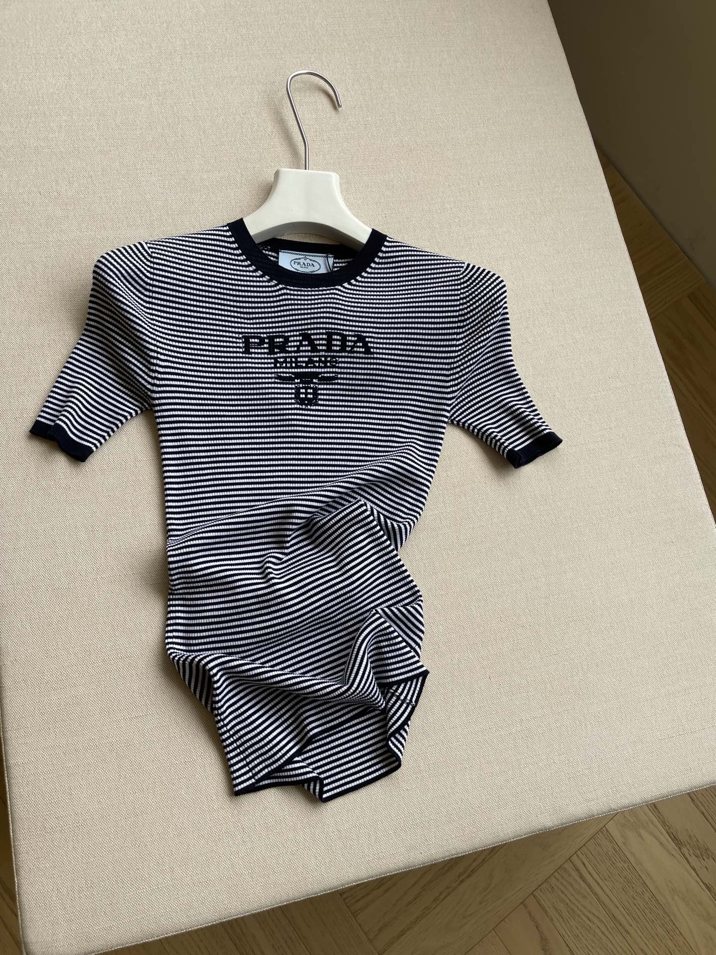 PRADA 26S SHORT-SLEEVE KNIT TOP 1003