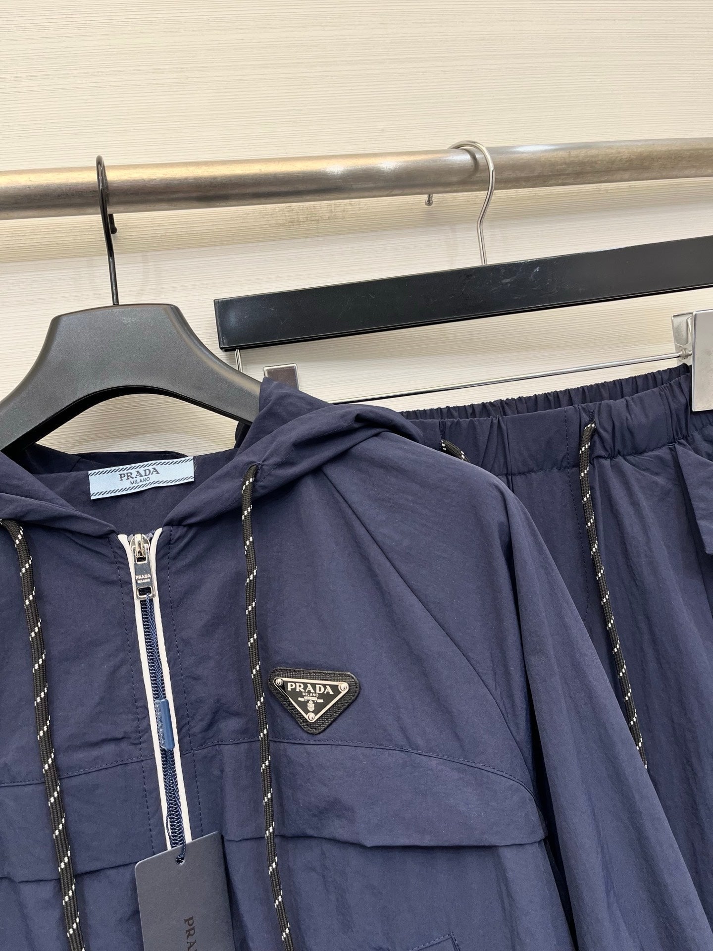 PRADA 26S JACKET AND STRAIGHT-LEG PANTS SET 1033