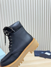 PRADA 25S LACE-UP ANKLE BOOTS IN BLACK CALFSKIN