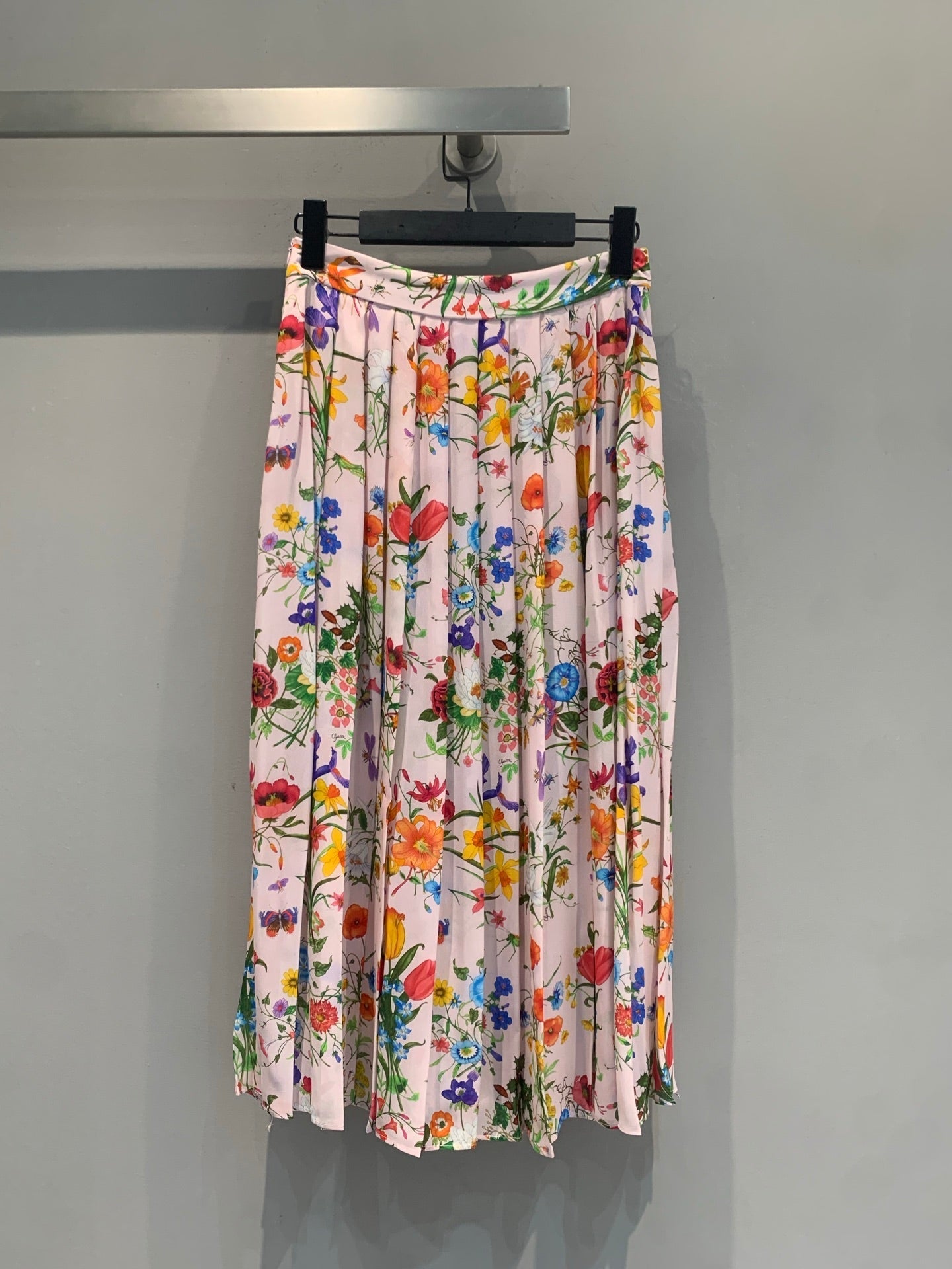 GUCCI 26S PLEATED MIDI SKIRT 447