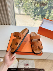 CHYPRE SANDAL IN VIVID ORANGE SUEDE