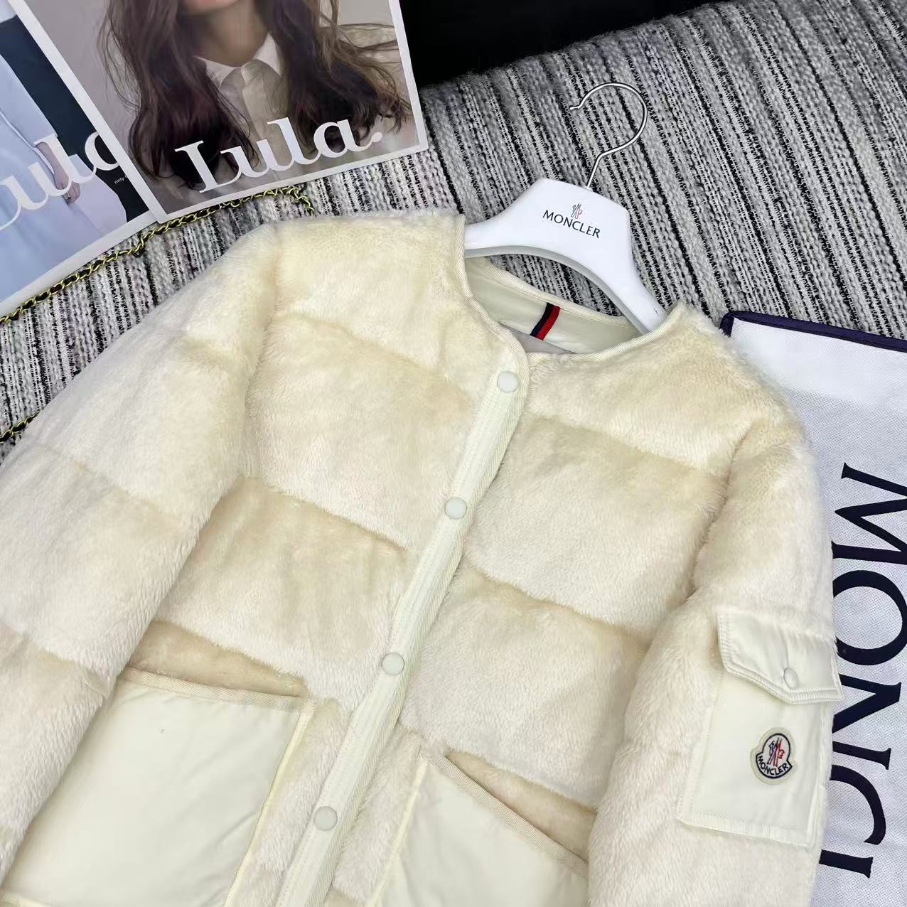 MONCLER 25S TEDDY FLEECE ROUND-NECK JACKET 193