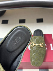 GUCCI 26S HORSEBIT LOAFER MULES IN MOSS GREEN SUEDE