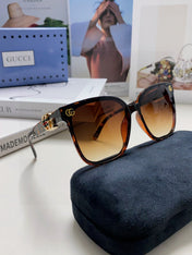 EMBOSSED LOGO BUTTERFLY FRAME SUNGLASSES 576876 IN ACETATE
