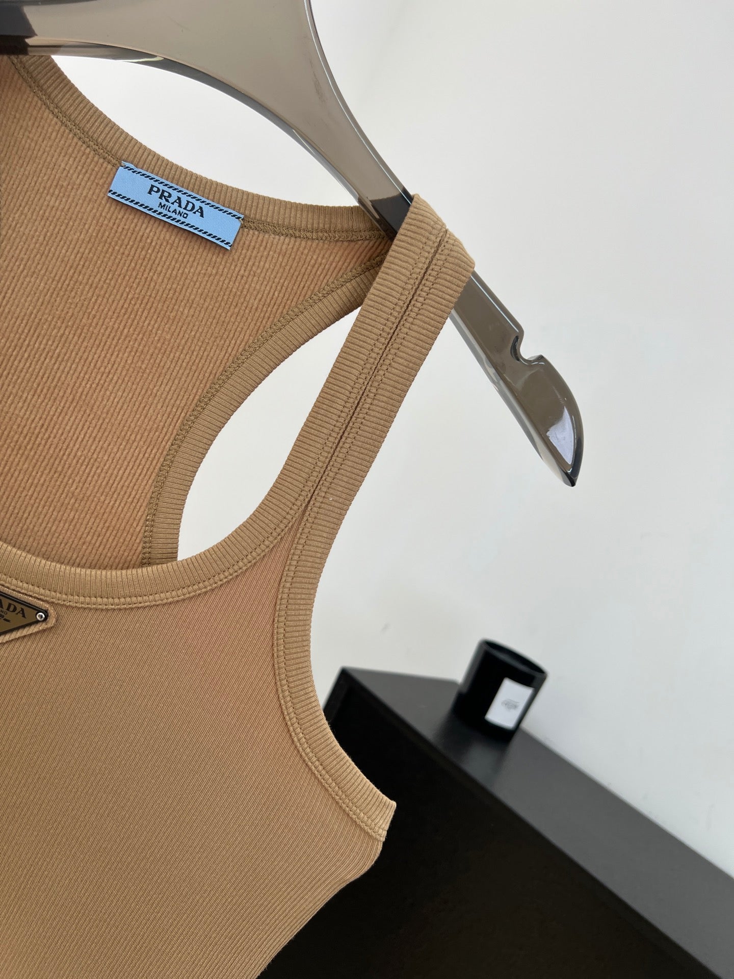 PRADA 26S SLEEVELESS TOP 1053