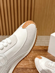 FLOW RUNNER SNEAKER IN LIGHT GRAY SUEDE AND WHITE SHEEPSKIN