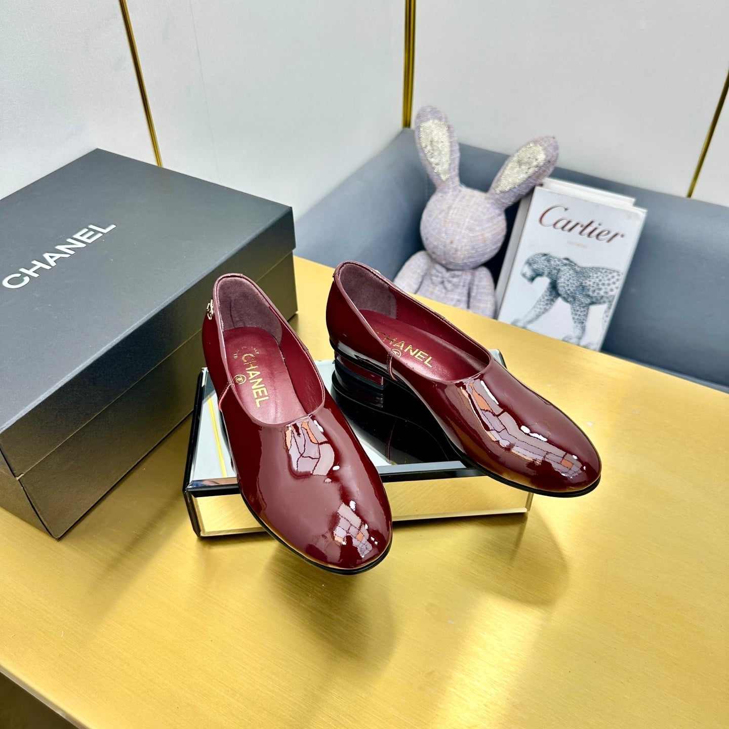 CC SIMPLE FLATS 25S IN DARK RED GLOSSY LEATHER