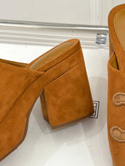 ELENA MULE IN PEANUT BROWN VELVET