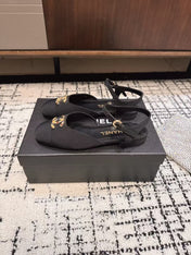 FLAT SLINGBACKS IN BLACK FABRIC