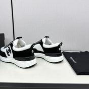 SNEAKER IN BLACK SUEDE AND WHITE CALFSKIN