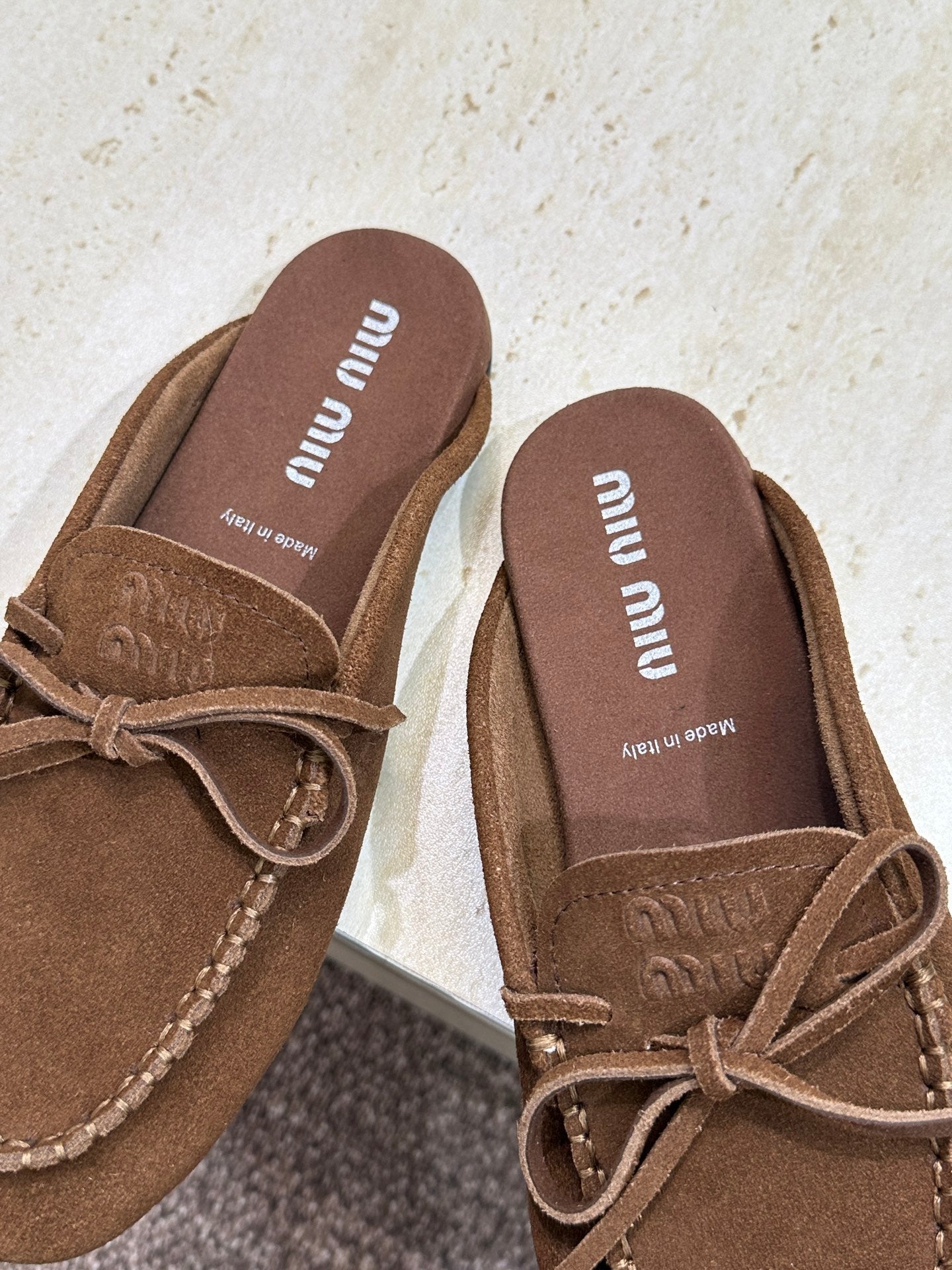 MIUMIU 26S SNEAKER MULES IN DARK BROWN SUEDE WITH BOW