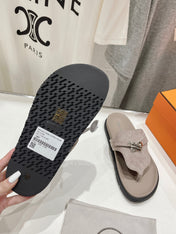 EMPIRE SANDAL LIGHT GRAY SUEDE